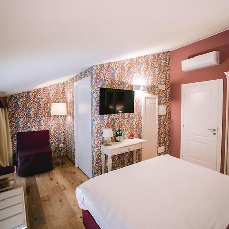 Hotel BACCO D'ORO Wine&Relais Mezzane di Sotto Esterno foto