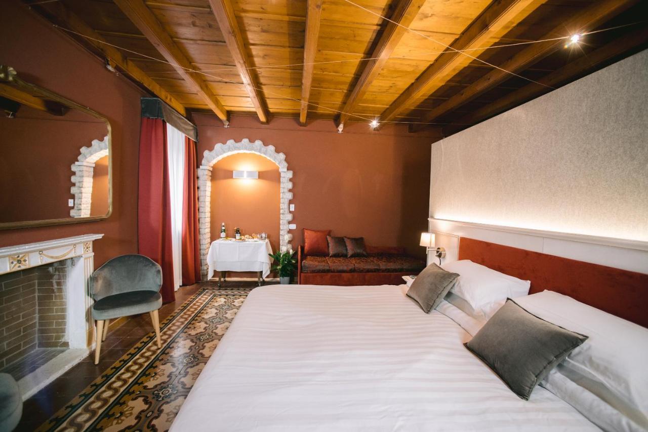 Hotel BACCO D'ORO Wine&Relais Mezzane di Sotto Esterno foto