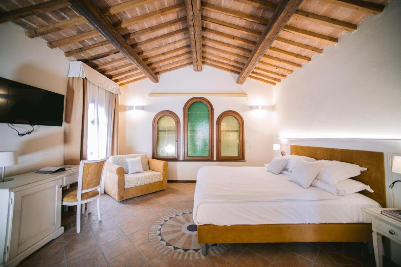 Hotel BACCO D'ORO Wine&Relais Mezzane di Sotto Esterno foto