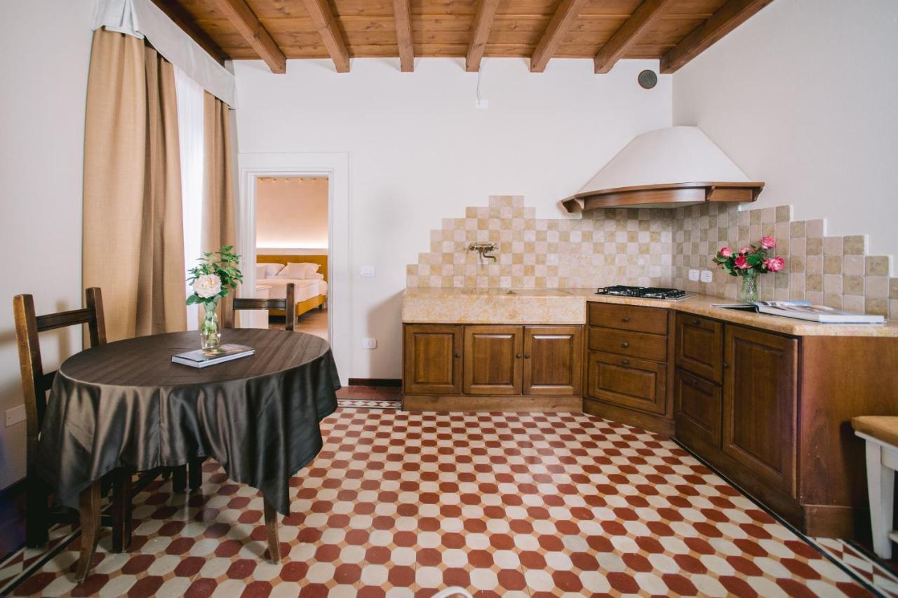 Hotel BACCO D'ORO Wine&Relais Mezzane di Sotto Esterno foto